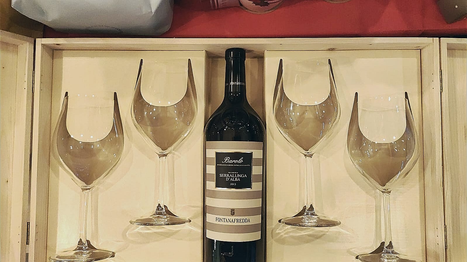 Fontanafredda Barolo DOCG "Serralunga d'Alba" 2013 - 1 l in cassetta di legno con 4 calici